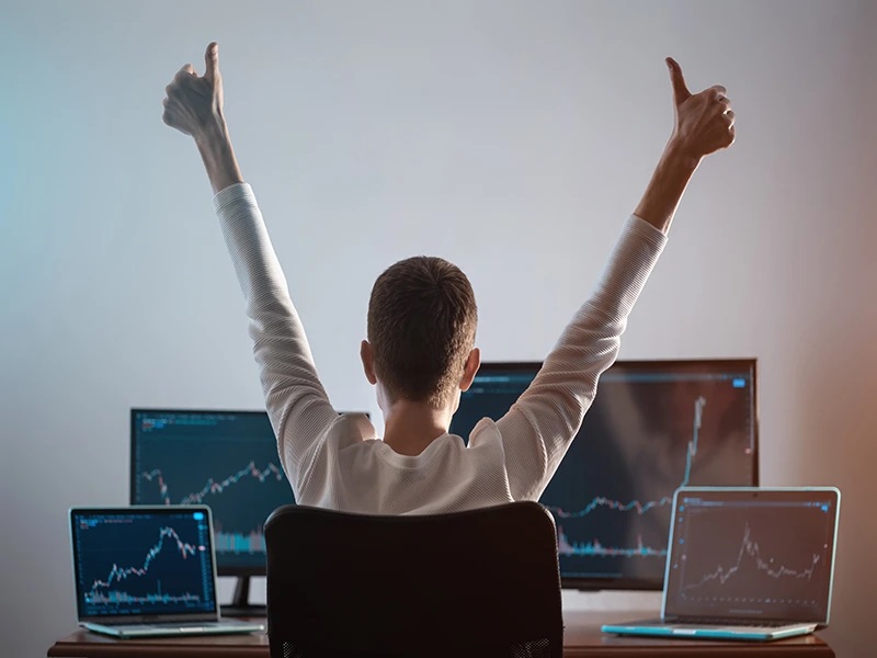 A Beginner's Guide to Day Trading: Risks and Rewards